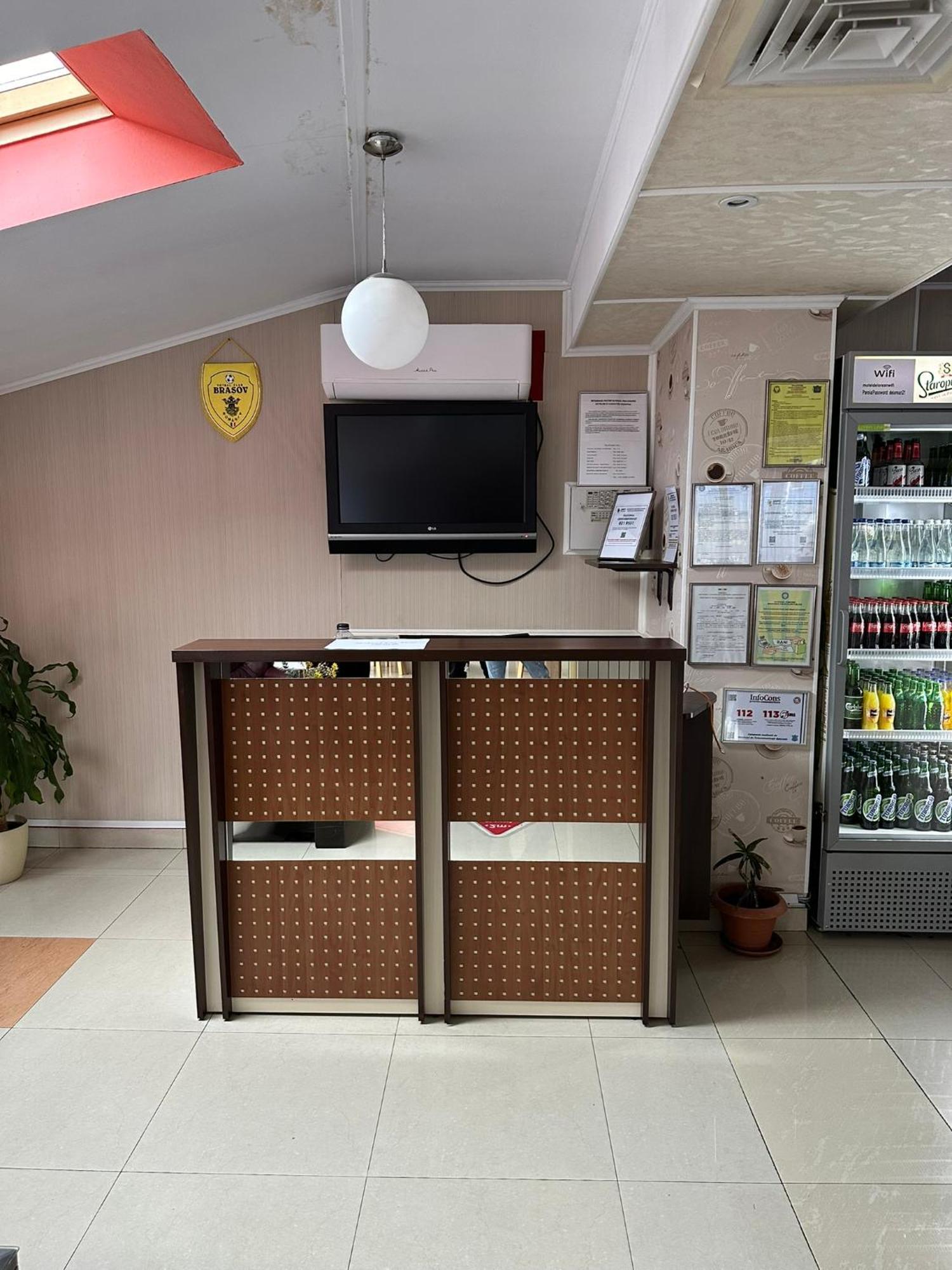 Restaurant Motel Dolorean Сэчеле Экстерьер фото